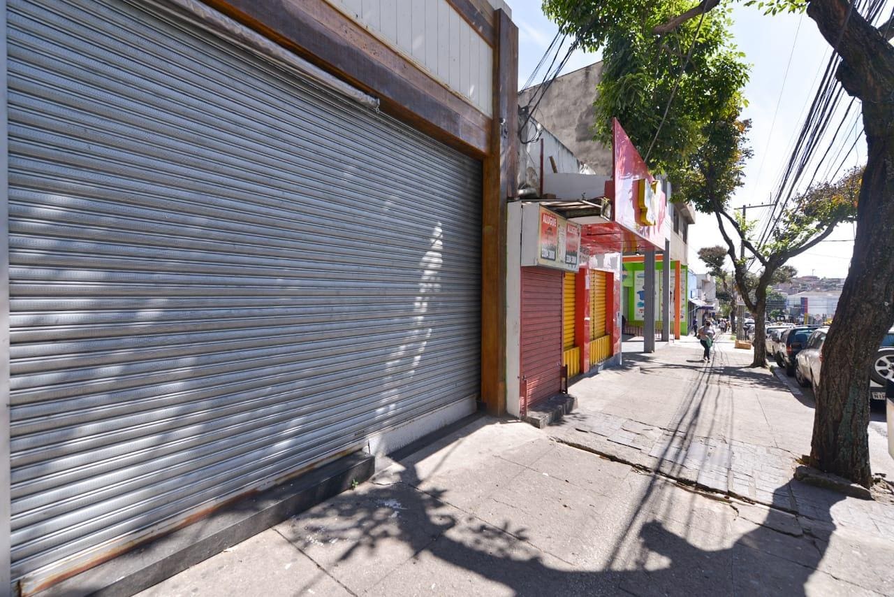 Comércio fechado no Barreiro na véspera do Dia das Mães