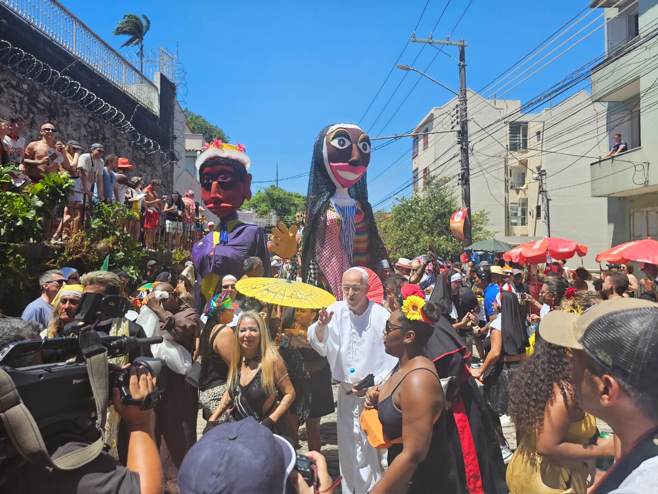 O segundo desfile do Carmelitas acontece na terça-feira, 4 de março, a partir das 8h