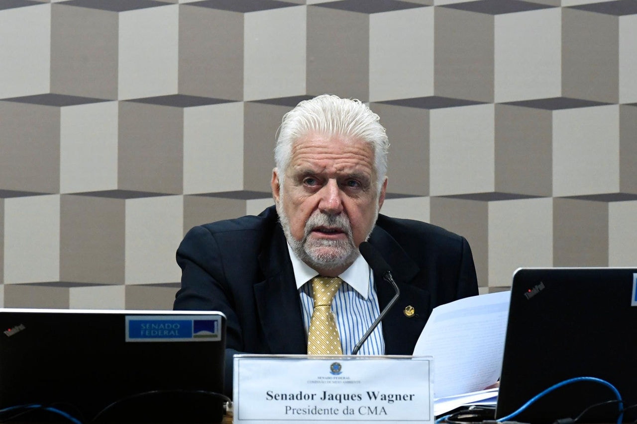 Senador Jaques Wagner (PT) articula PEC da Transição com parlamentares