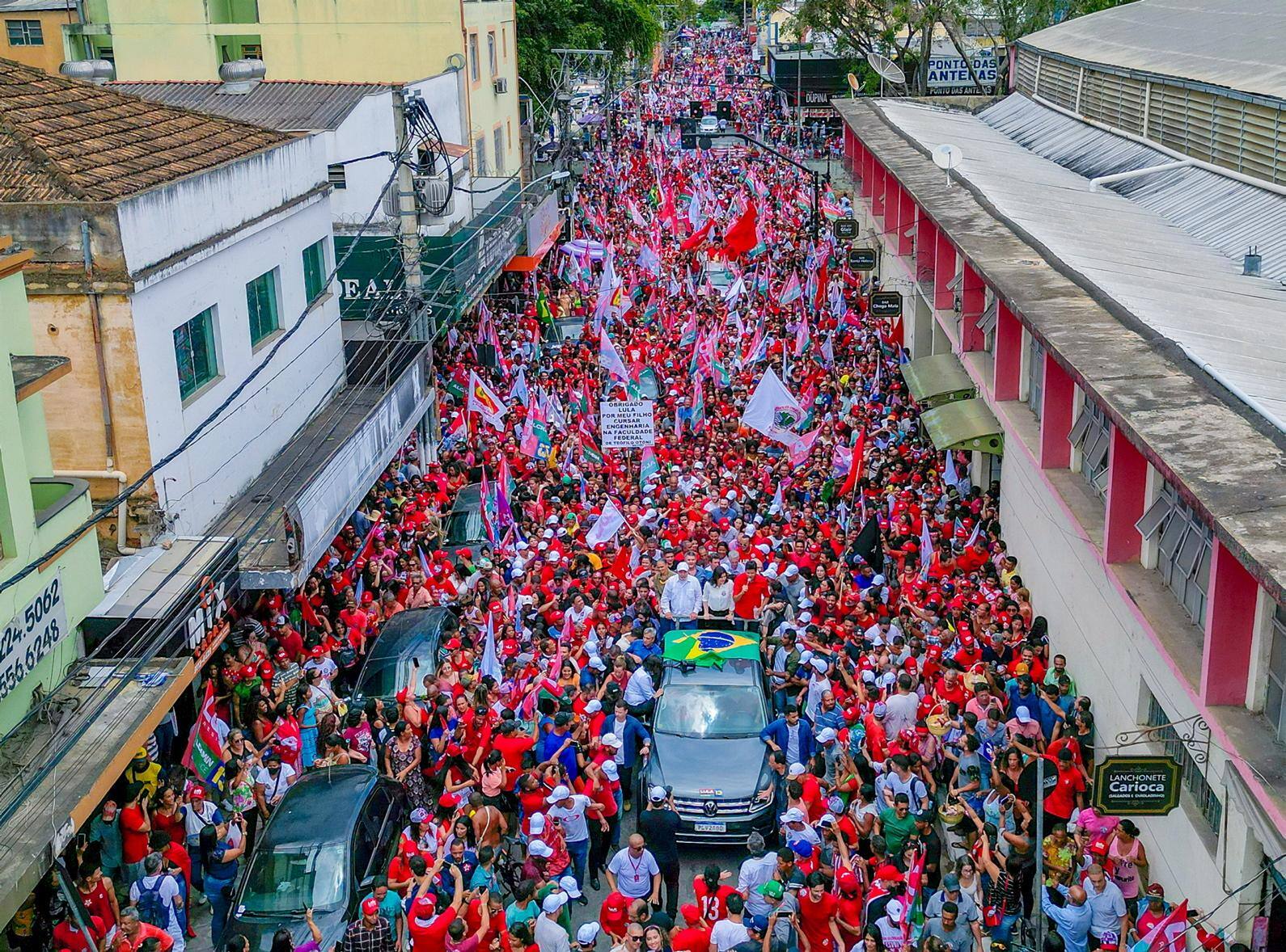 Lula em Teófilo Otoni: ‘Zema fingiu não ter candidato a presidente’