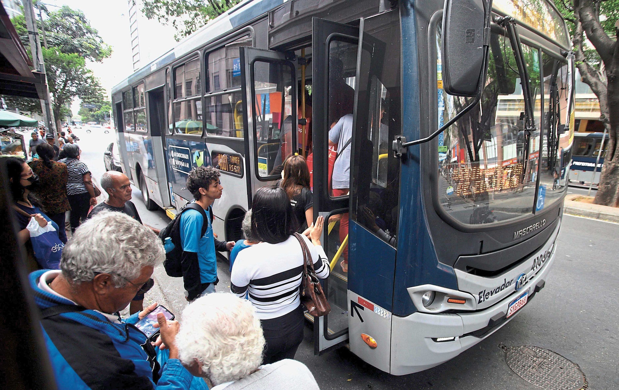 Adoção da tarifa zero é vista por estudiosos como incentivo para uso do transporte coletivo