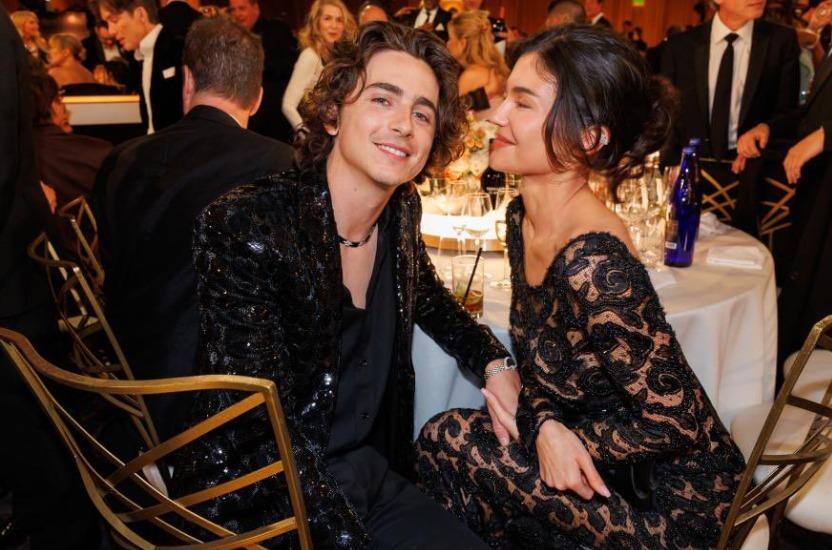 Timothée Chalamet disse que Kylie Jenner e Selena Gomes 'estão de boa'