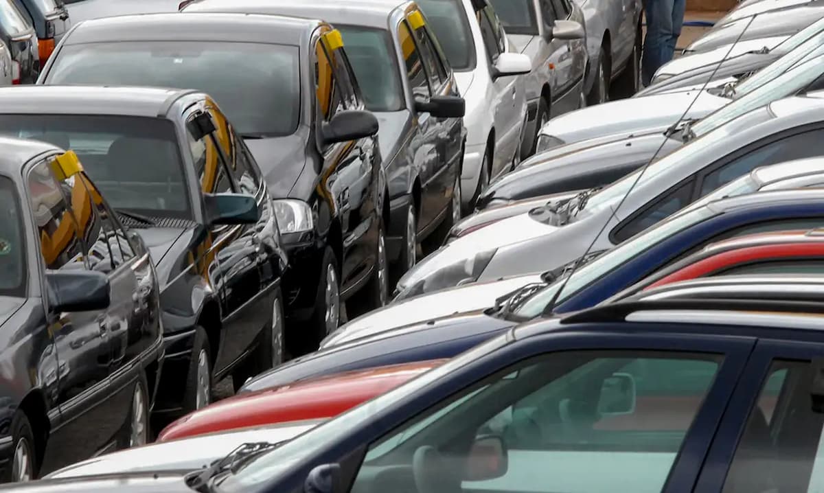 Produção de veículos novos no Brasil cresceu, mas importações preocupam Anfavea