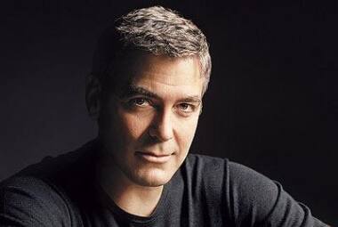 Nos últimos meses, George Clooney abandonou o visual barbado