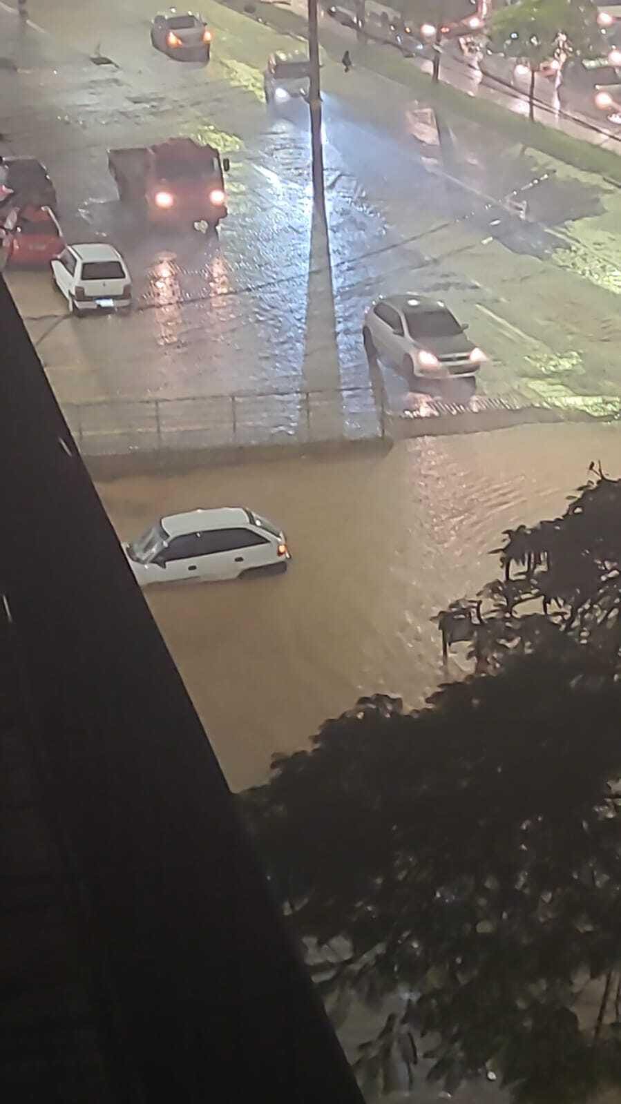 Belo Horizonte registrou chuva de intensidade extremamente forte