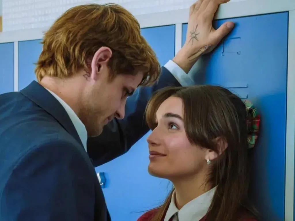 Má Influência: romance perigoso e suspense adolescente lidera audiência na Netflix