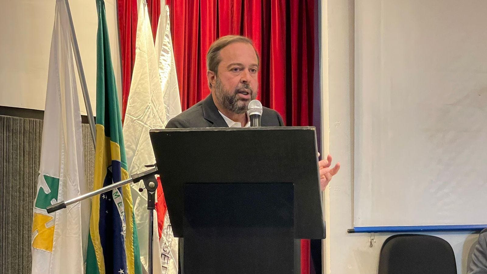 O ministro de Minas e Energia, Alexandre Silveira