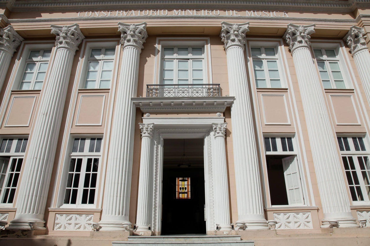 Fachada do prédio do Conservatório UFMG