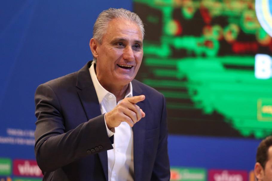 Tite confirma mudanças na seleção, Dedé será reserva