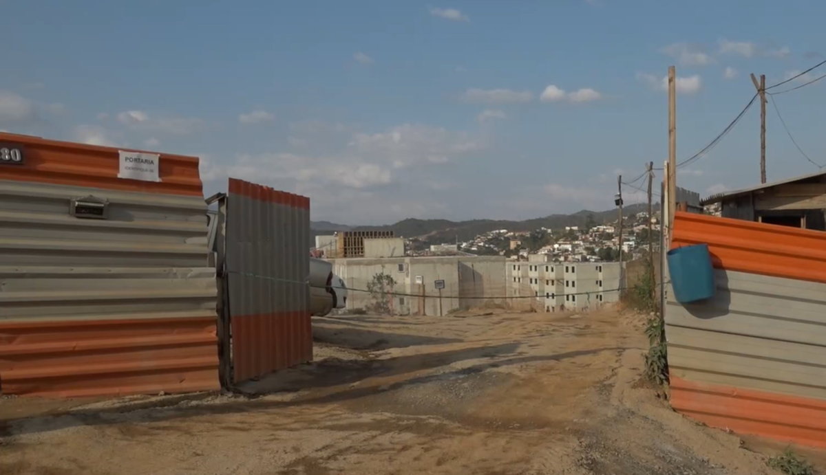 Construção de condomínio residencial tem causado transtorno aos moradores do Bairro Villa Real em Sabará