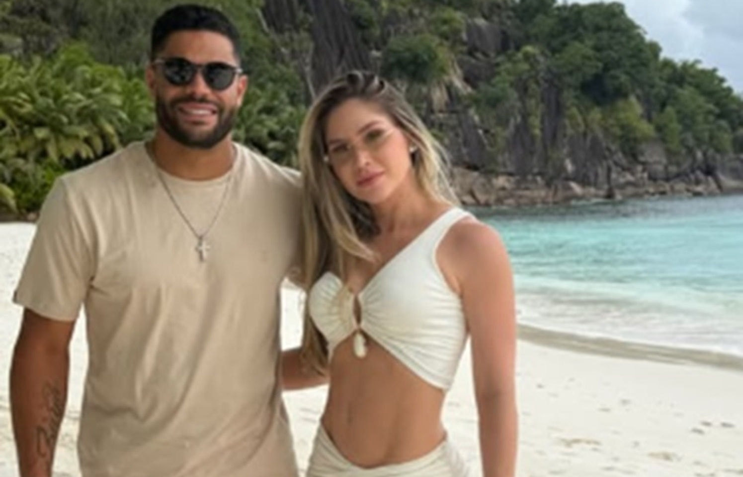 Hulk e Camila curtem lua de mel nas lhas Seychelles