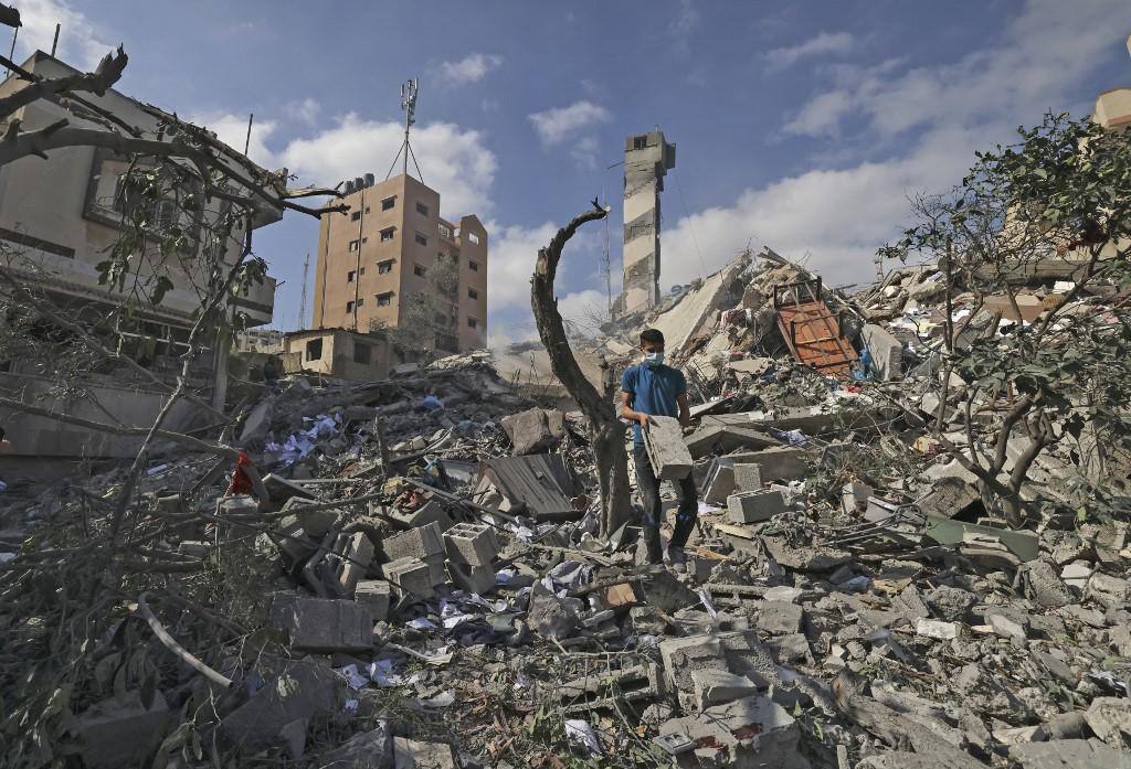 Confronto causa crise humanitária em Gaza, com falta de água e 52 mil deslocados