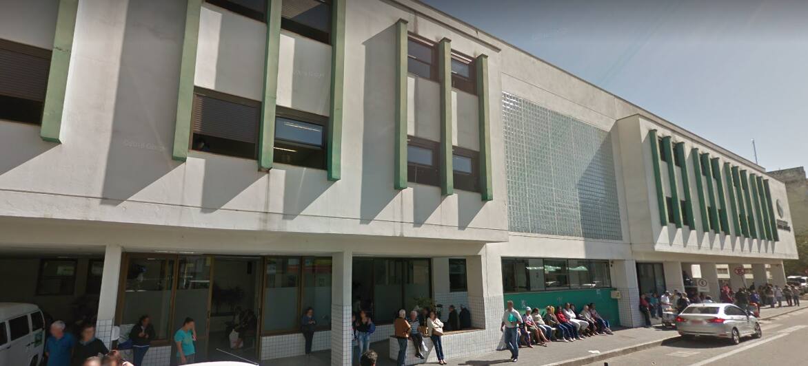 Vítima foi levada ao Hospital das Clínicas onde está internada