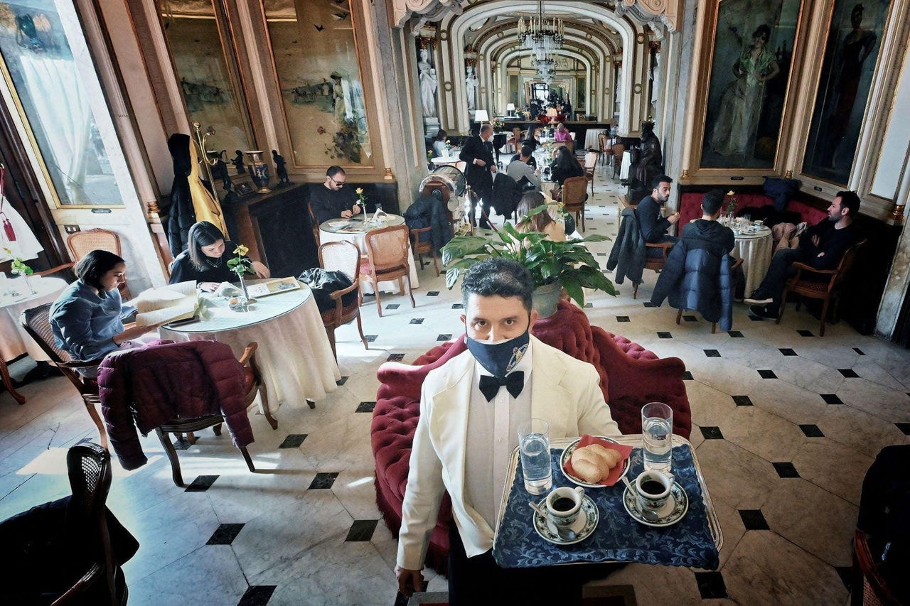 O dono do antigo e prestigioso Café Gambrinus, em Nápoles, é um dos participantes da campanha para incluir a bebida no Lista do Patrimônio Imaterial da Humanidade da Unesco