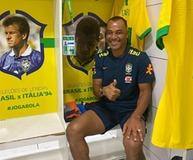 Cafu se tornou o primeiro jogador a disputar três finais de Copa consecutivas