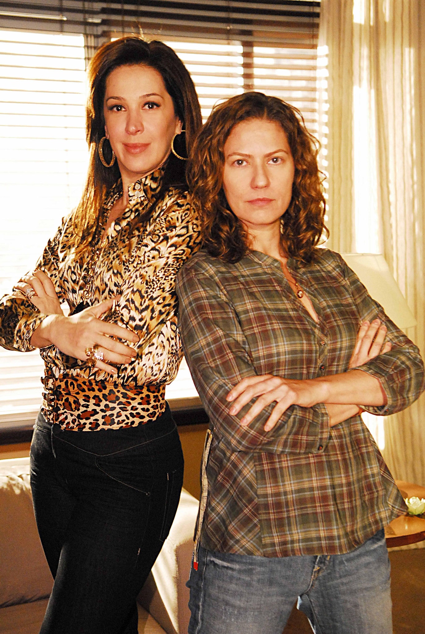 Donatela (Claudia Raia) e Flora (Patrícia Pillar), protagonistas da novela A Favorita, da Glovo