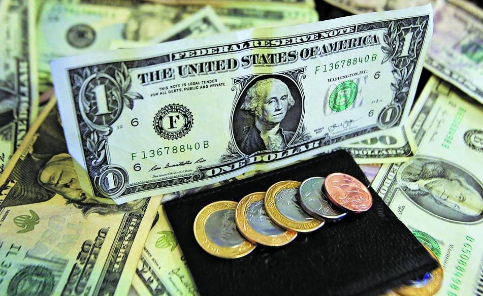 Câmbio para fim de 2018 sobe de R$ 3,80 para R$ 3,83, aponta Focus