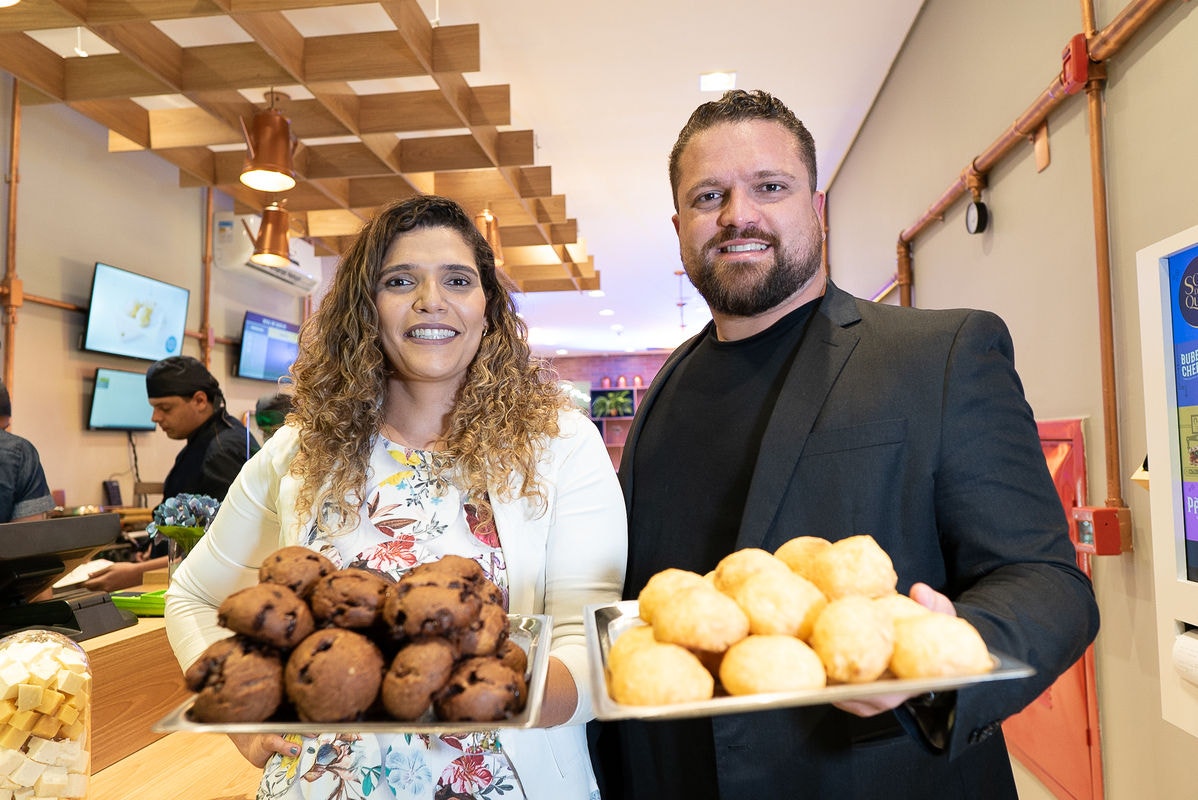 Os irmãos e empresários Larissa Albuquerque e Yuri Villela