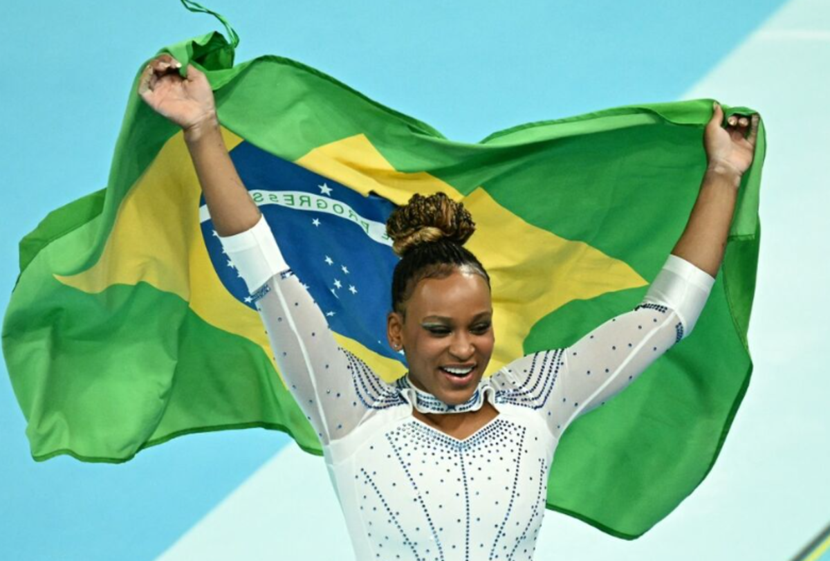 Rebeca Andrade se tornou a maior medalhista brasileira Olimpíadas