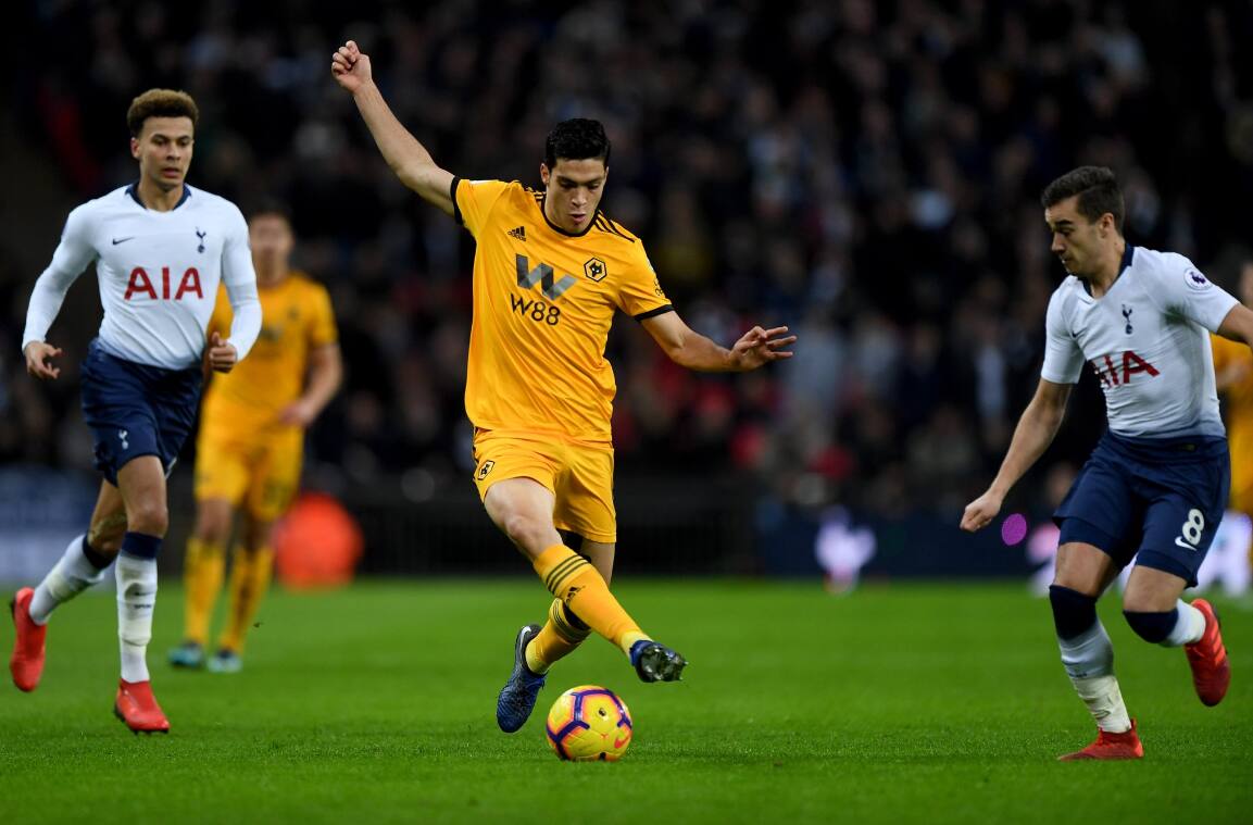 Perdendo por 3 a 1, Tottenham se complica na luta pelo título inglês