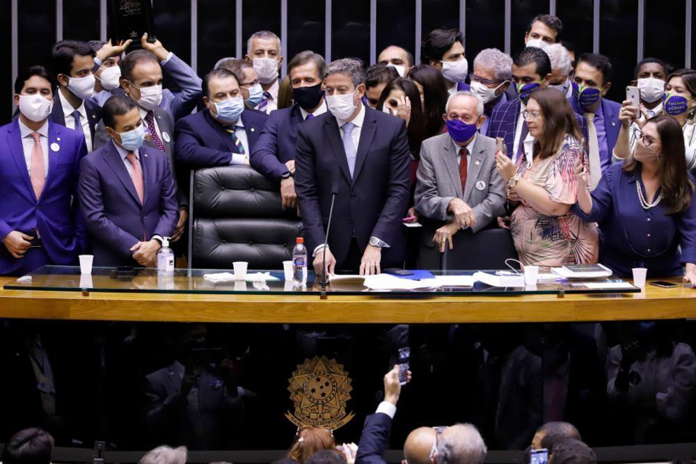 Arthur Lira determinou nova votação