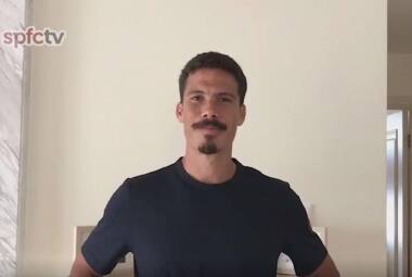 São Paulo vai arcar com R$ 500 mil por mês - o valor total dos salários de Hernanes  não foi revelado