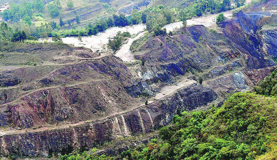 Área da mina está dentro do corredor ecológico da serra do Curral e faz divisa com Vila Acaba Mundo, Mangabeiras, Sion, Santa Lúcia e Belvedere