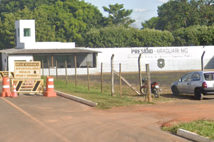 Detentos haviam deixado o presídio de Araguari para trabalhar quando foram baleados 