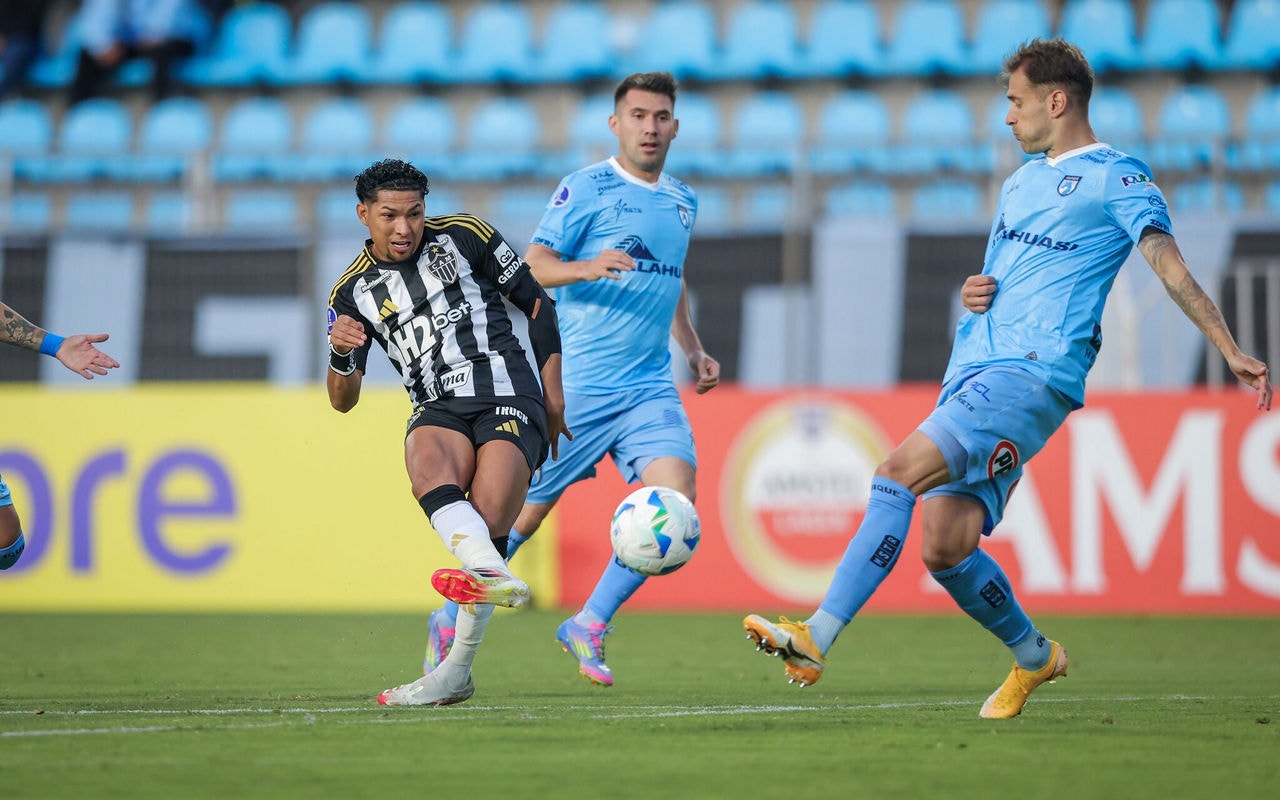 Rony em ação no jogo do Atlético contra o Iquique pela Sul-Americana (Foto: Divulgação / Atlético)