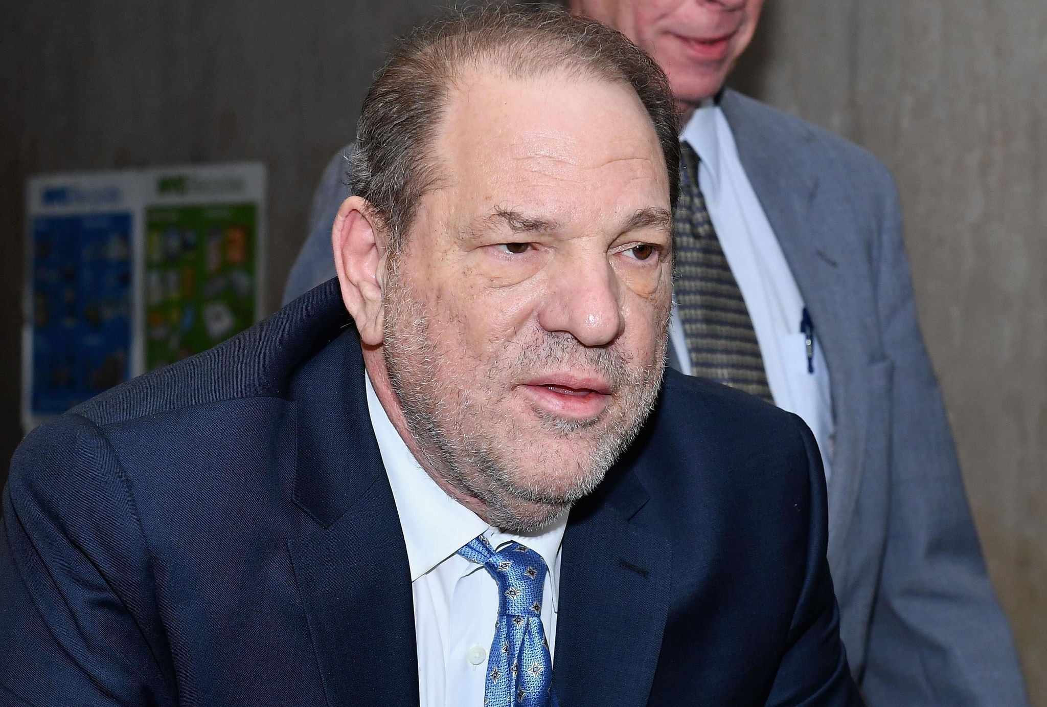 O ex-produtor de Hollywood Harvey Weinstein foi condenado á prisão pelos crimes de estupro e agressão sexual