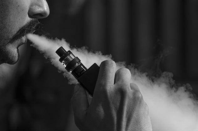 Cerca de 80% dos fumantes querem parar de fumar Apesar disso, somente 3% conseguem a cada ano sem ajuda profissional