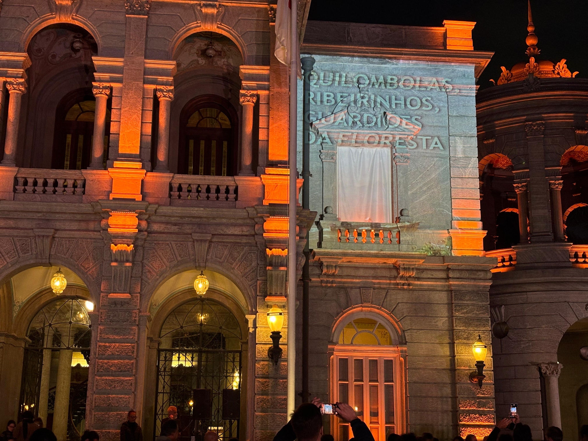 imagens do Peruaçu foram projetadas no Palácio da Liberdade, Centro Cultural Banco do Brasil (CCBB), Museu das Minas e do Metal e o prédio do Iepha-MG