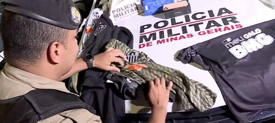 Camisas roubadas Loja do Galo