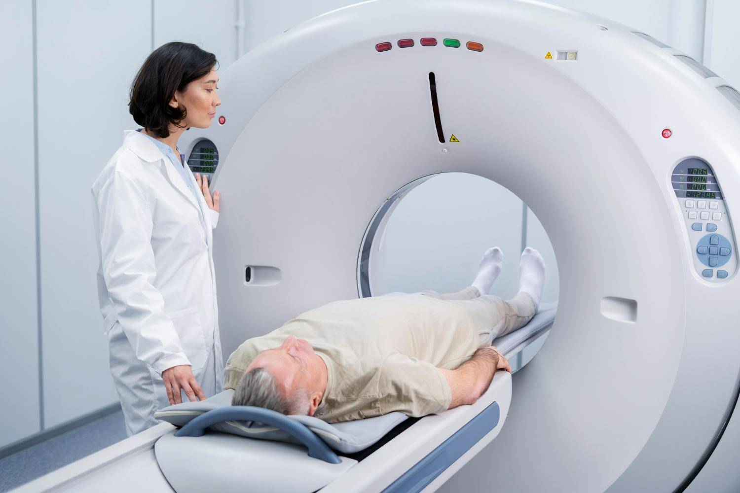 Entre 2008 e 2022, 1,1 milhão de pacientes com câncer não tiveram acesso à radioterapia no SUS