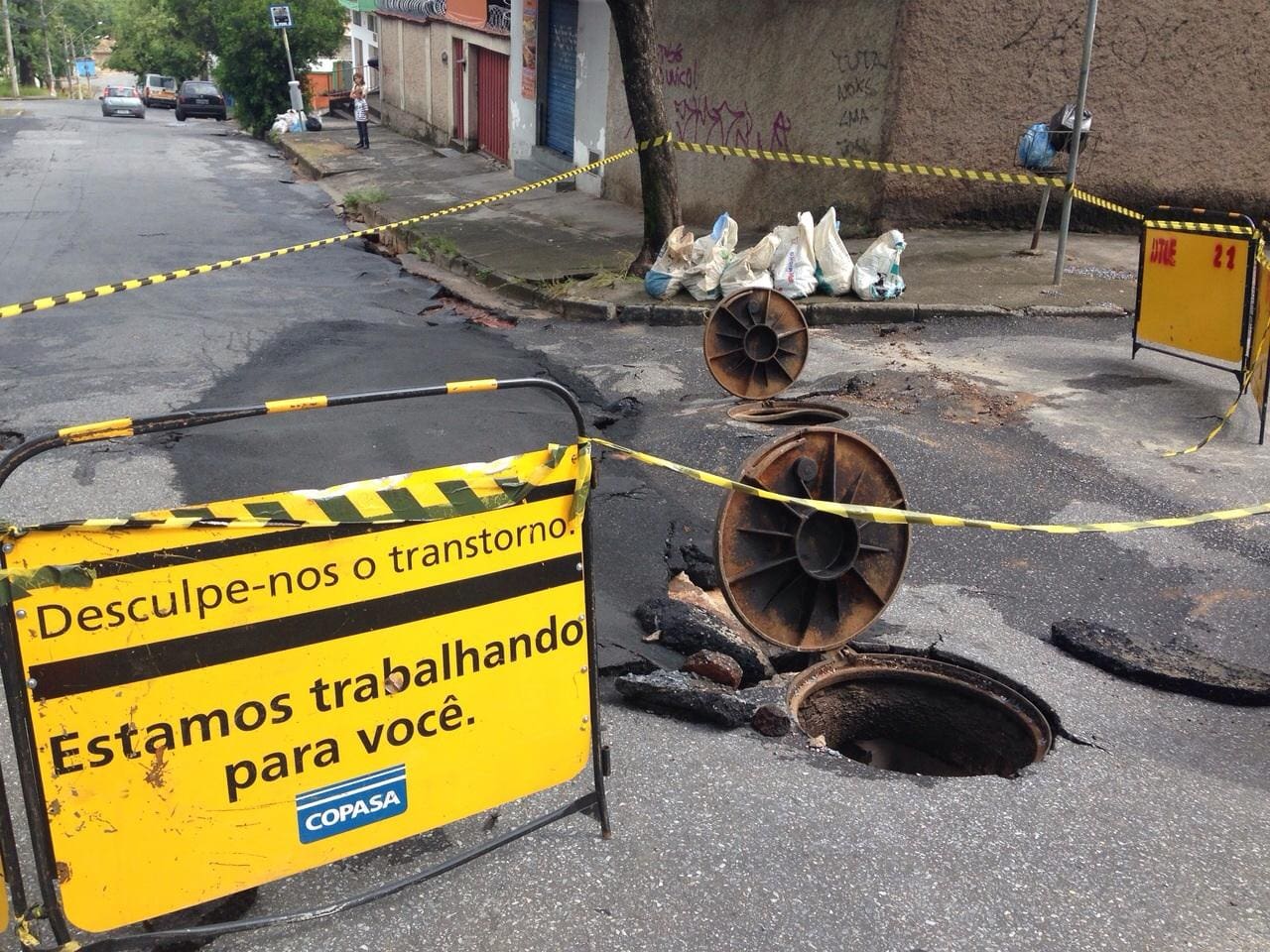 adutora, vazamento, Copasa, São Gabriel