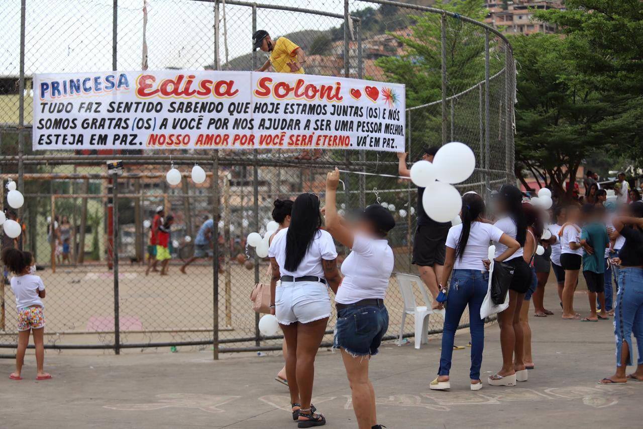 Ato em homenagem a Edisa Soloni
