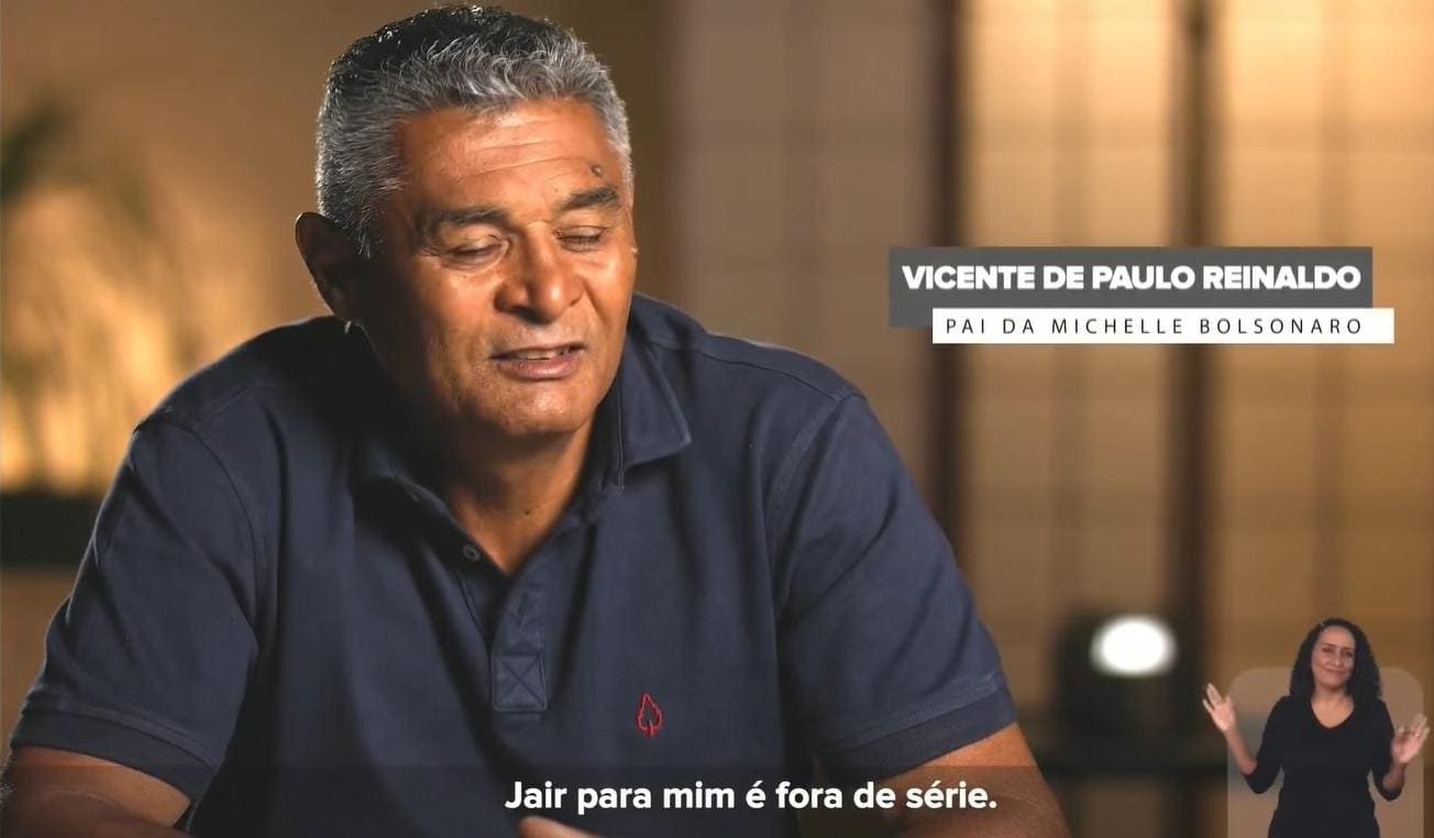 Pai de Michelle Bolsonaro aparece em direito de resposta contra Lula