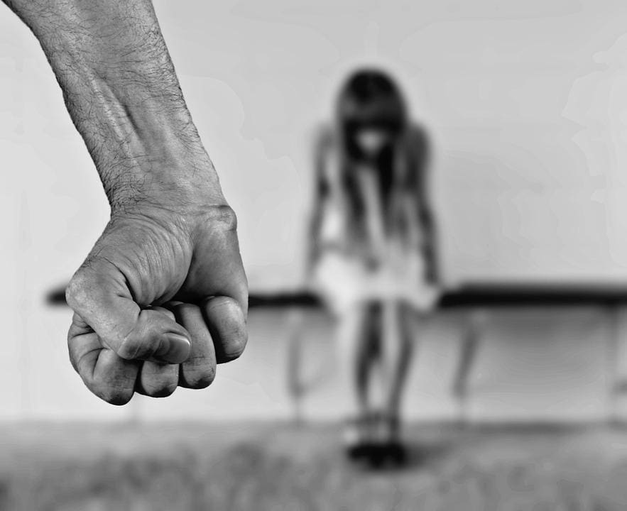 Homem foi indiciado por estuprar criança como vingança contra mãe dela