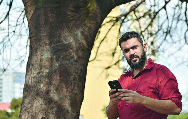Presença na rede O gerente de vendas Jean Pierry, 28, utiliza aplicativos de paquera online há mais de três anos