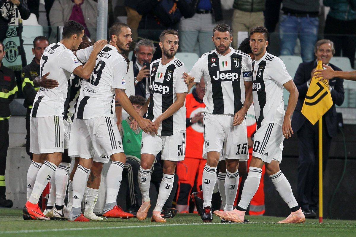 Ronaldo passa em branco, mas Juventus bate o Bologna e mantém 100% no Italiano