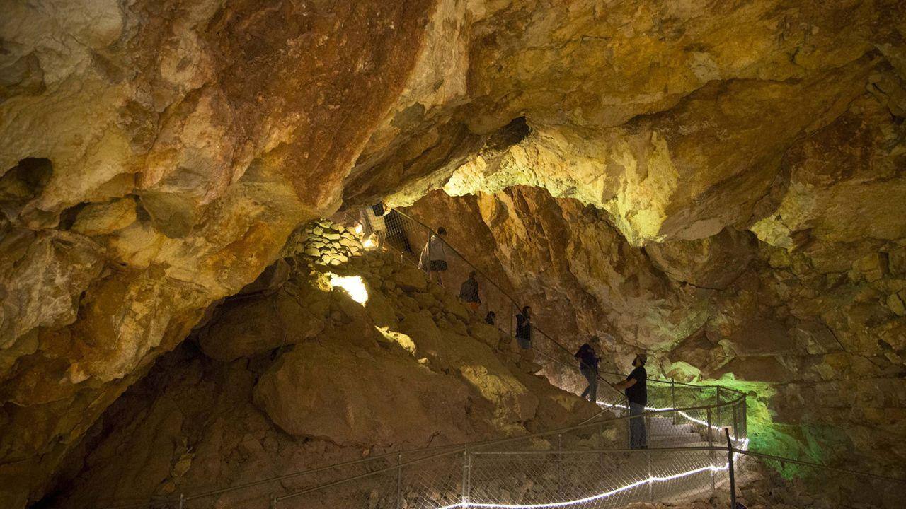 Interior da Caverna do Grand Canyon