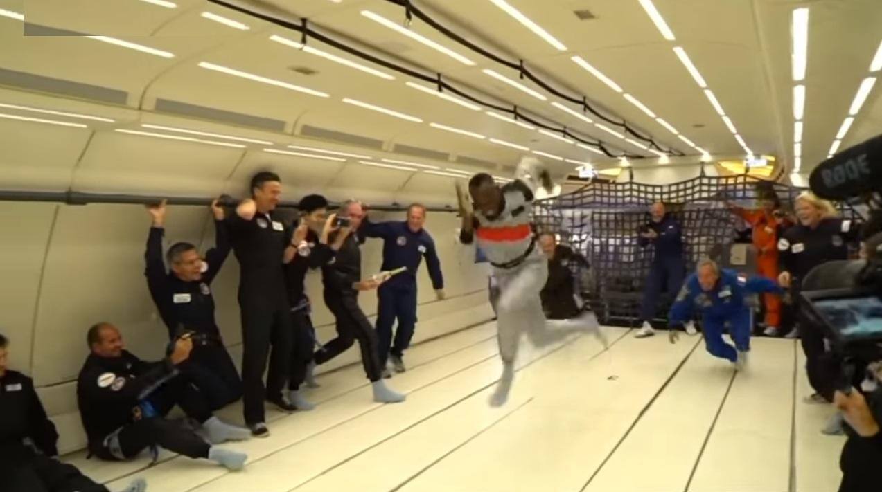 Usain Bolt mostrou muita agilidade, mesmo com gravidade zero