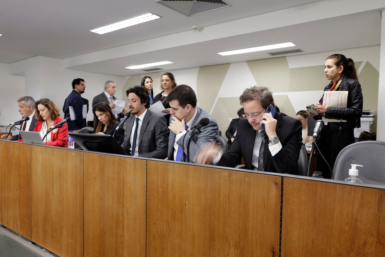 Em reunião da CCJ, o texto teve parecer pela legalidade nesta terça-feira (8)