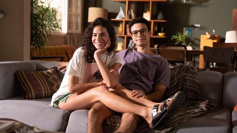 Em “Amor da Minha Vida”, Bruna Marquezine vive uma relação intensa com Sergio Malheiros
