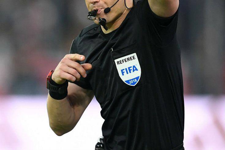 Juiz de futebol esqueceu moeda no vestiário e adotou o jokenpô pra iniciar a partida