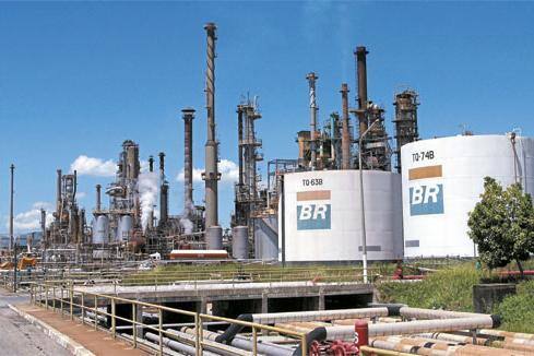 Após os atos de vandalismo em Brasília, bolsonaristas radicais tentam acessar refinarias do Brasil, como a Gabriel Passos em Betim