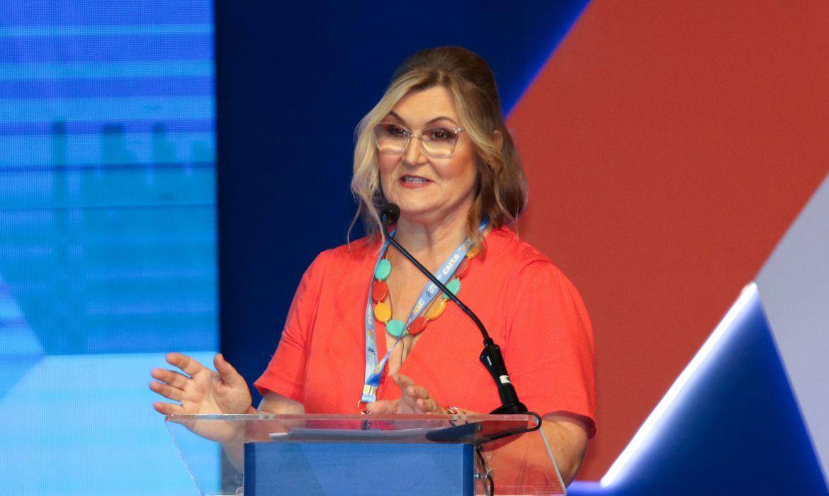 Rita Serrano tomou posse como a nova presidente da Caixa Econômica Federal