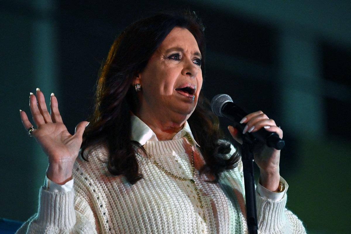 Cristina Kirchner, vice-presidente da Argentina, foi condenada por corrupção