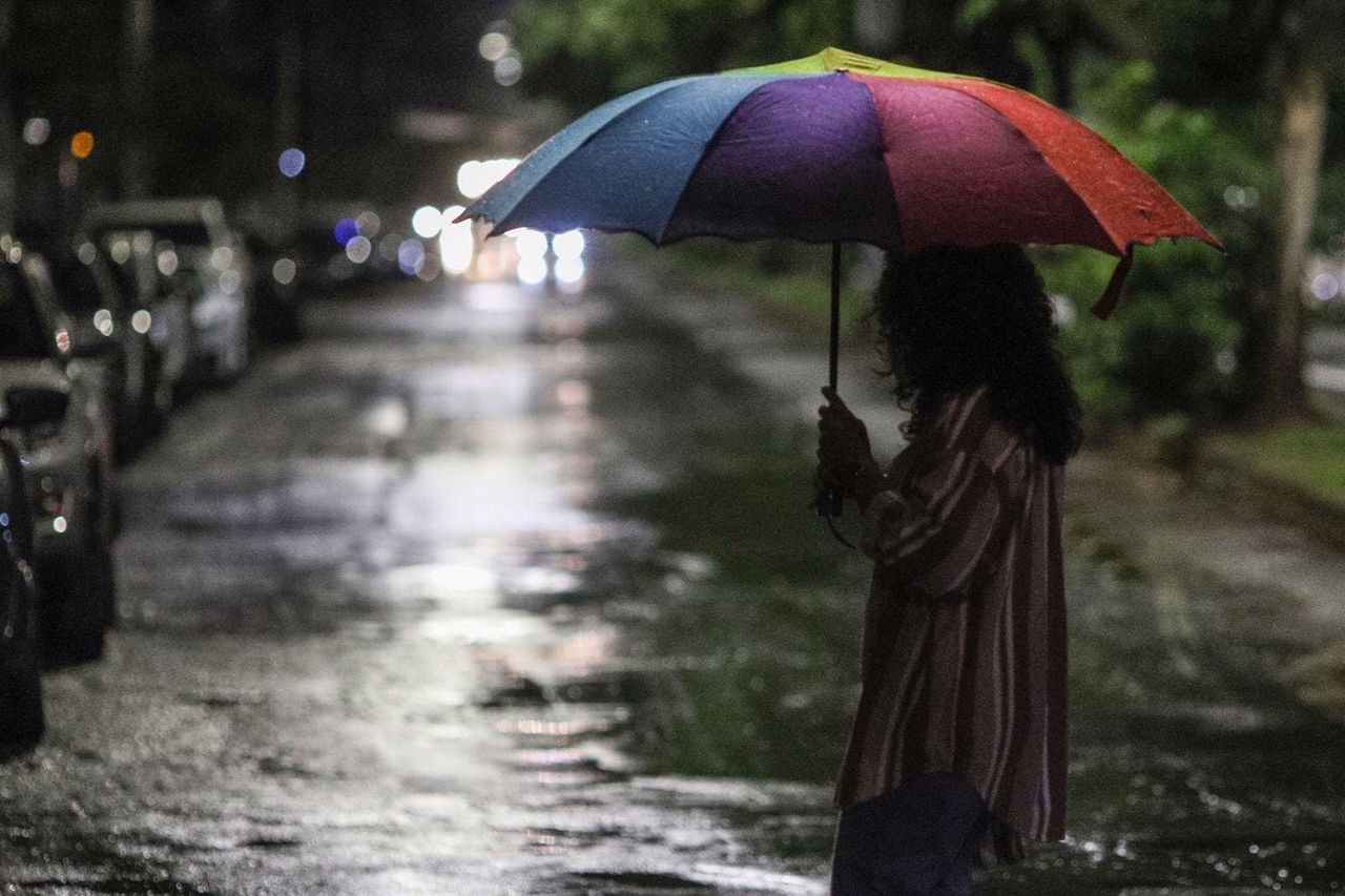 Capital pode registrar até 50 milímetros de chuva neste domingo, segundo o Inmet