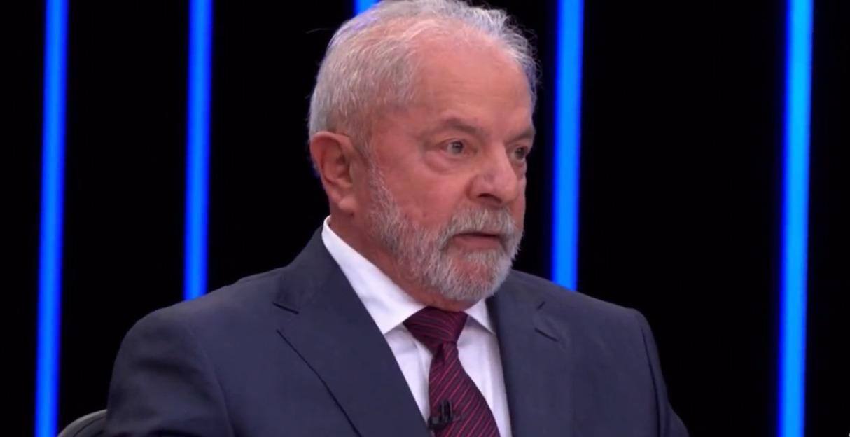 Lula, candidato à Presidência pelo PT, apontou erros da ex-presidente Dilma Rousseff (PT) durante sua gestão, na sabatina do Jornal Nacional